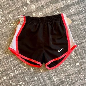 Nike Tempo Shorts 4T